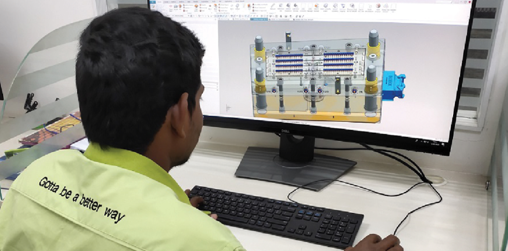 A dedicated team of domain experts for cutting-edge tool engineering A dedicated team of domain experts for
cutting-edge tool engineering